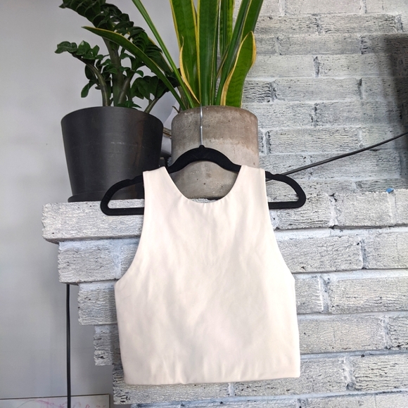 Girlfriend Collective Ivory White Dylan Tank Sports Bra - Picture 3 of 5